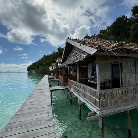 Junior Homestay Kri المظهر الخارجي الصورة