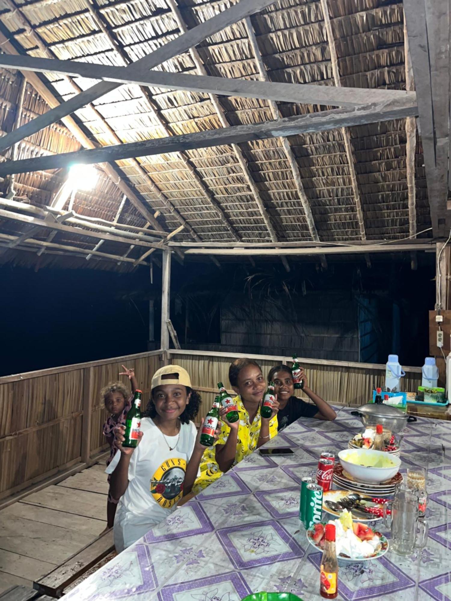 Junior Homestay Kri المظهر الخارجي الصورة